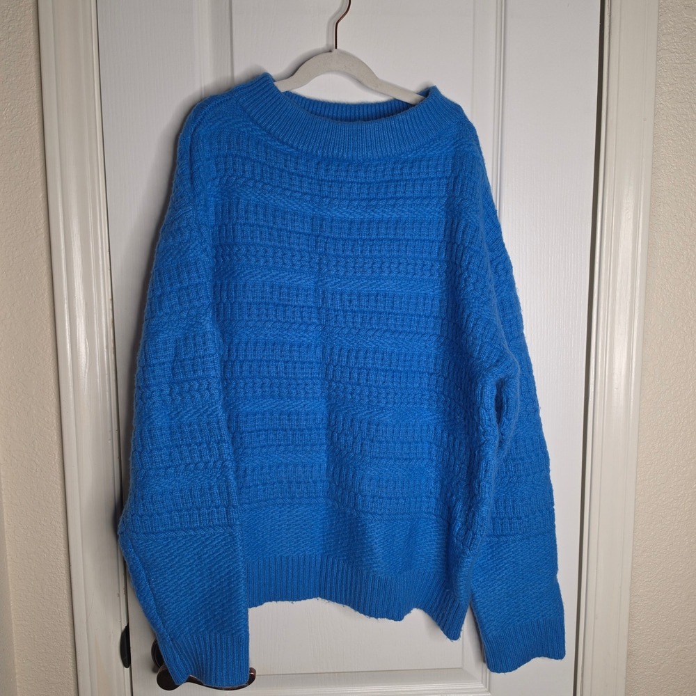 Ann Taylor Petite Blue Cable Knit Crewneck Sweater Large Petite LP Wool Blend